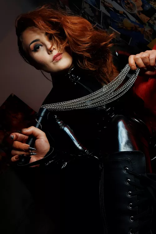 Do you like chains? by YummyRip