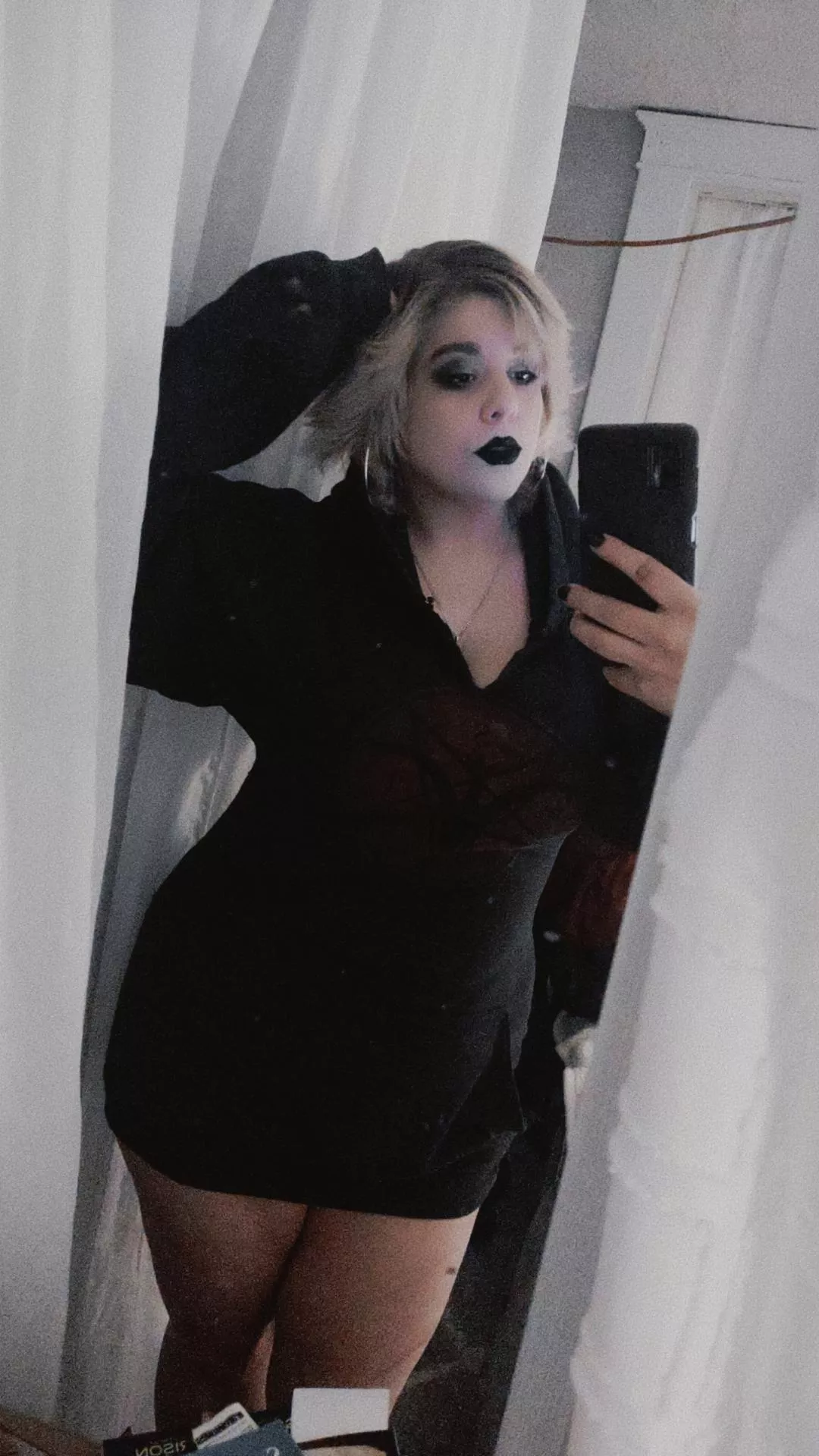 Do you like curvy girls? posted by BinaryPairadice