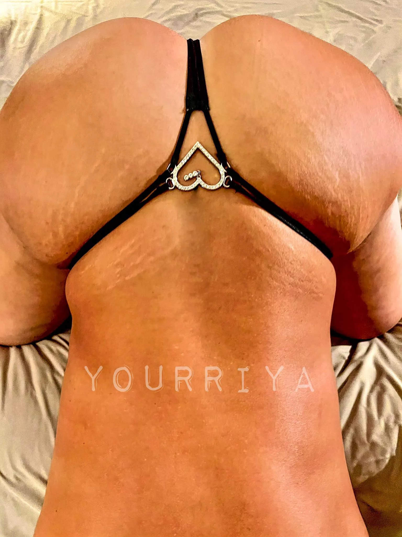 do you like fancy thongs ? [F] posted by YourRiya