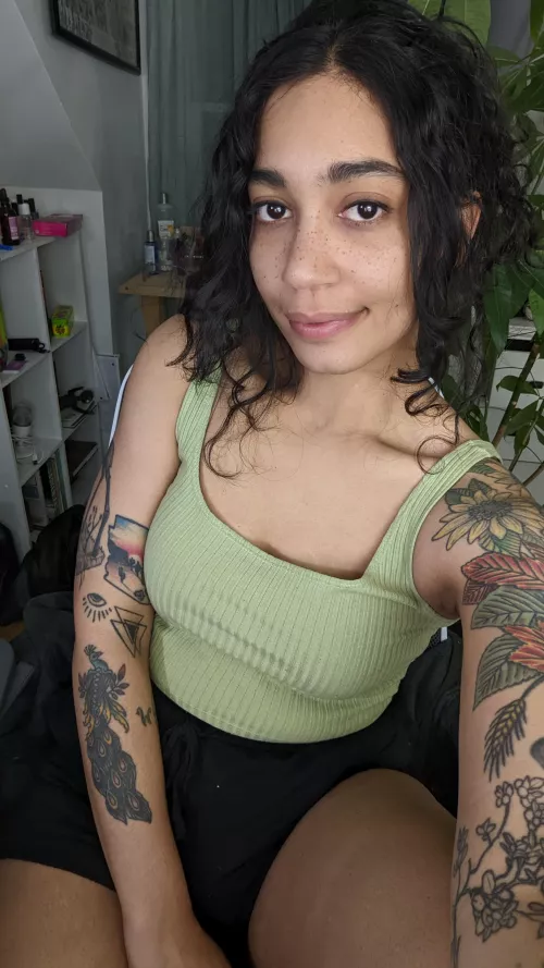 Do you like girls with freckles? by TarooRooot