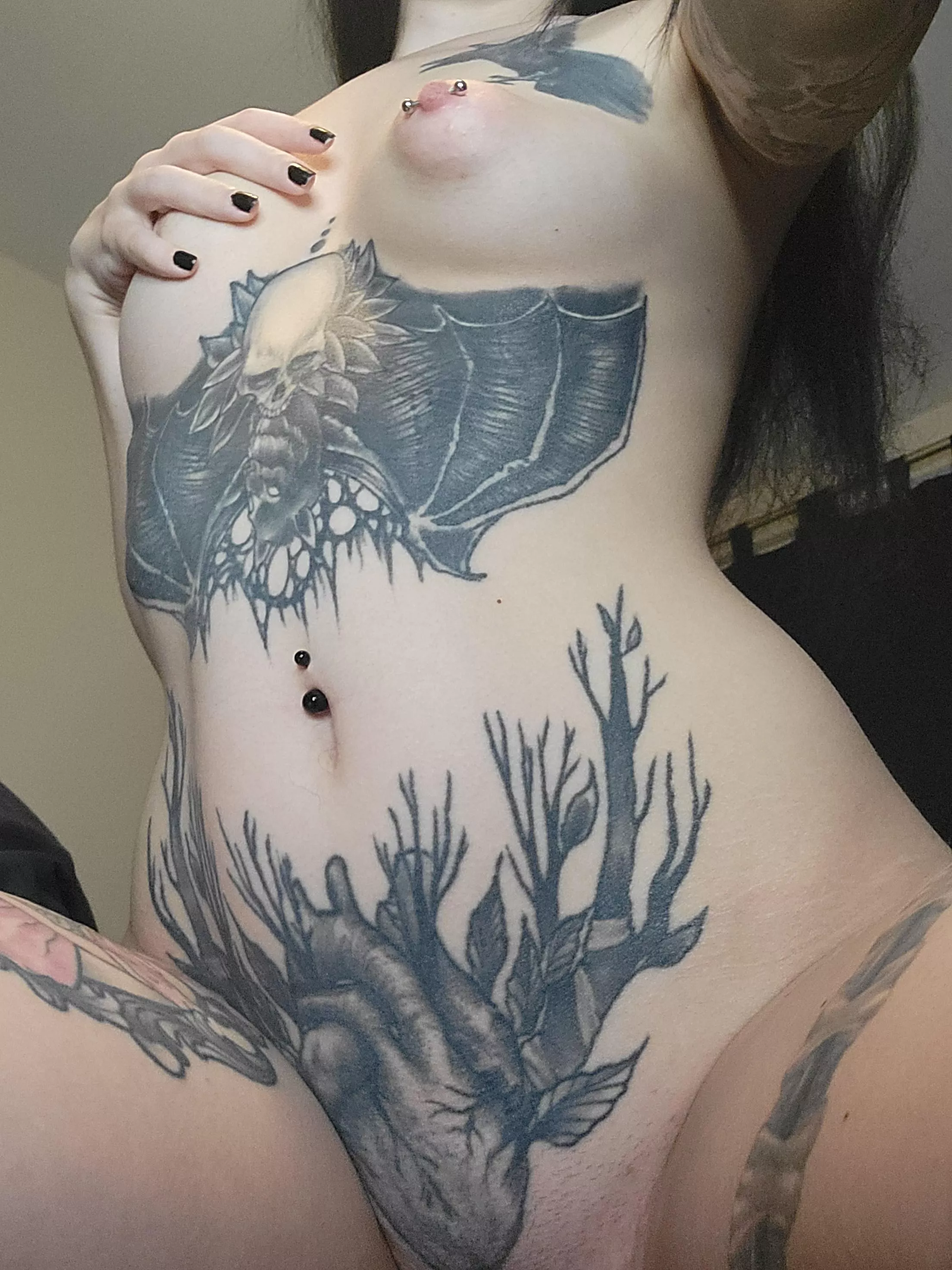 do you like girls with tattoos? posted by _jorogumo_