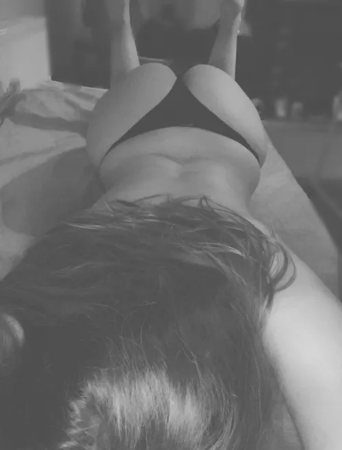 Do you like it when I arch my back;) https://onlyfans.com/charlie_amor by Charlie_Amor