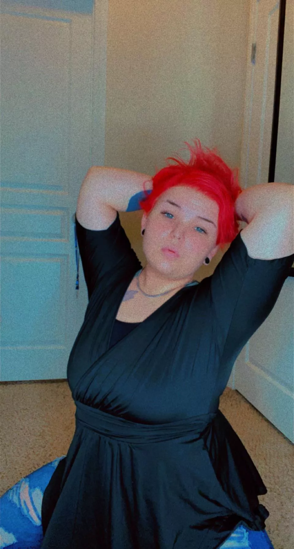 Do you like me on my knees posted by WillowSins