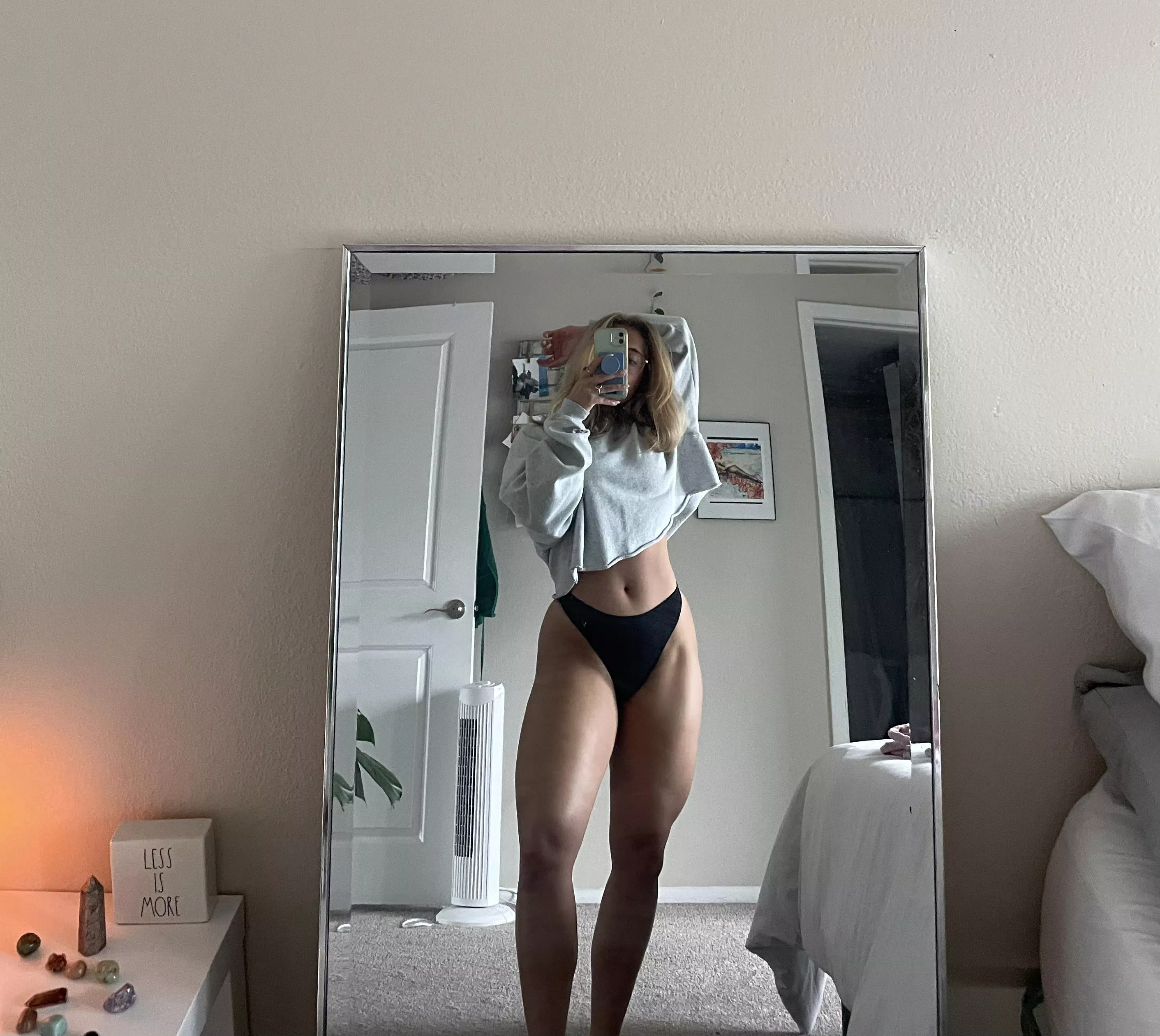 do you like muscular legs? posted by __eatyourgreens