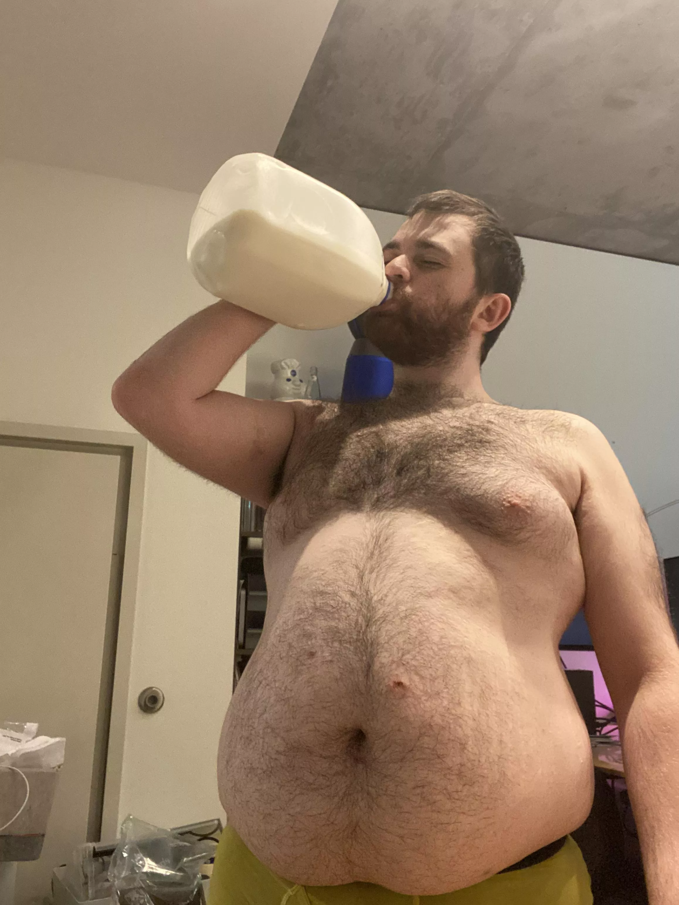 Do you like my belly? posted by camwhat