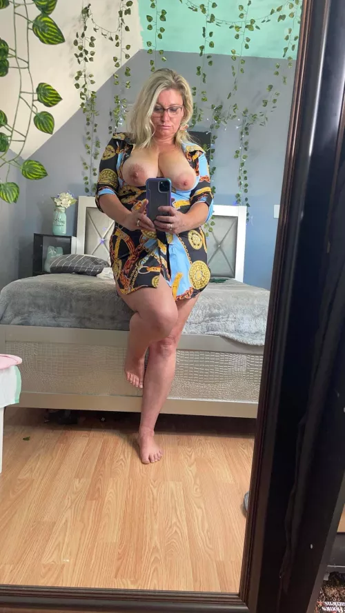 Do you like my dress by Psychological_Tap420