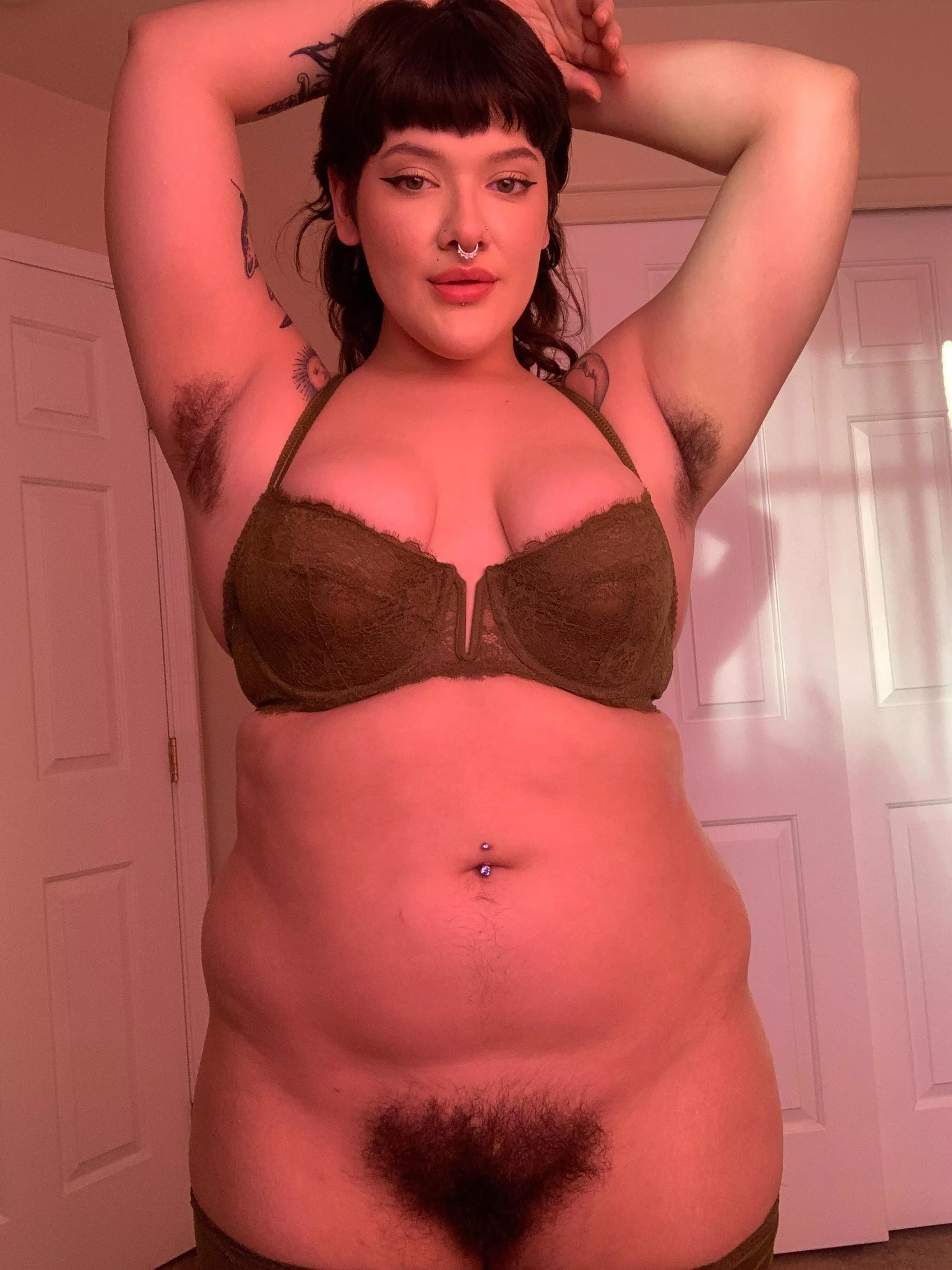 Do you like my hairy pits and my hairy pussy? posted by cherrythemistress