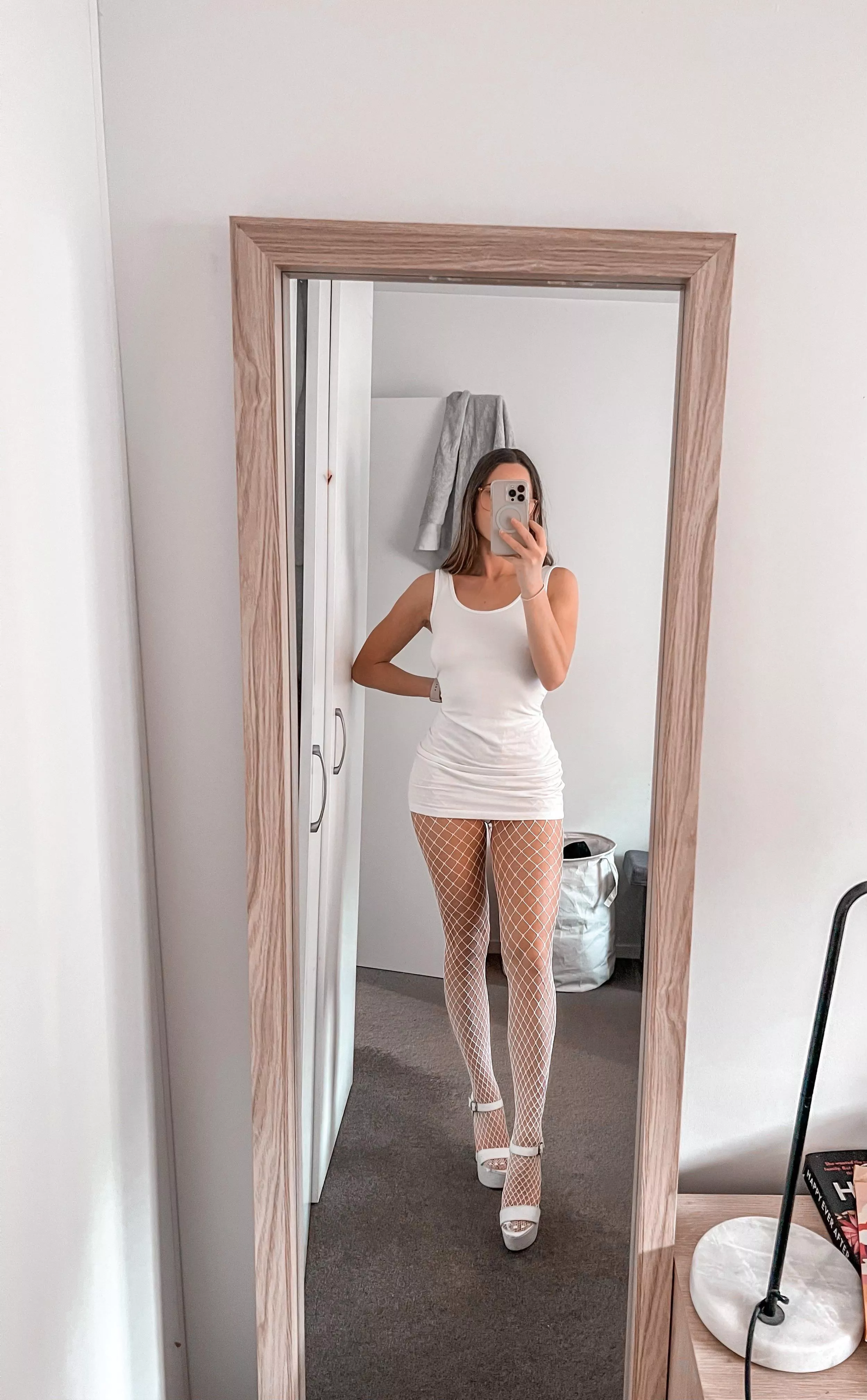 Do you like my legs? posted by bubblebuttbunni