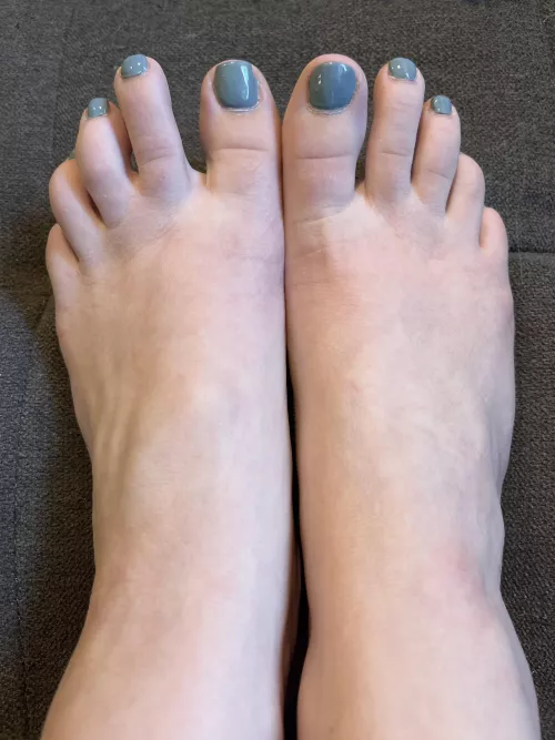 Do you like my nail polish? by Footqueen220