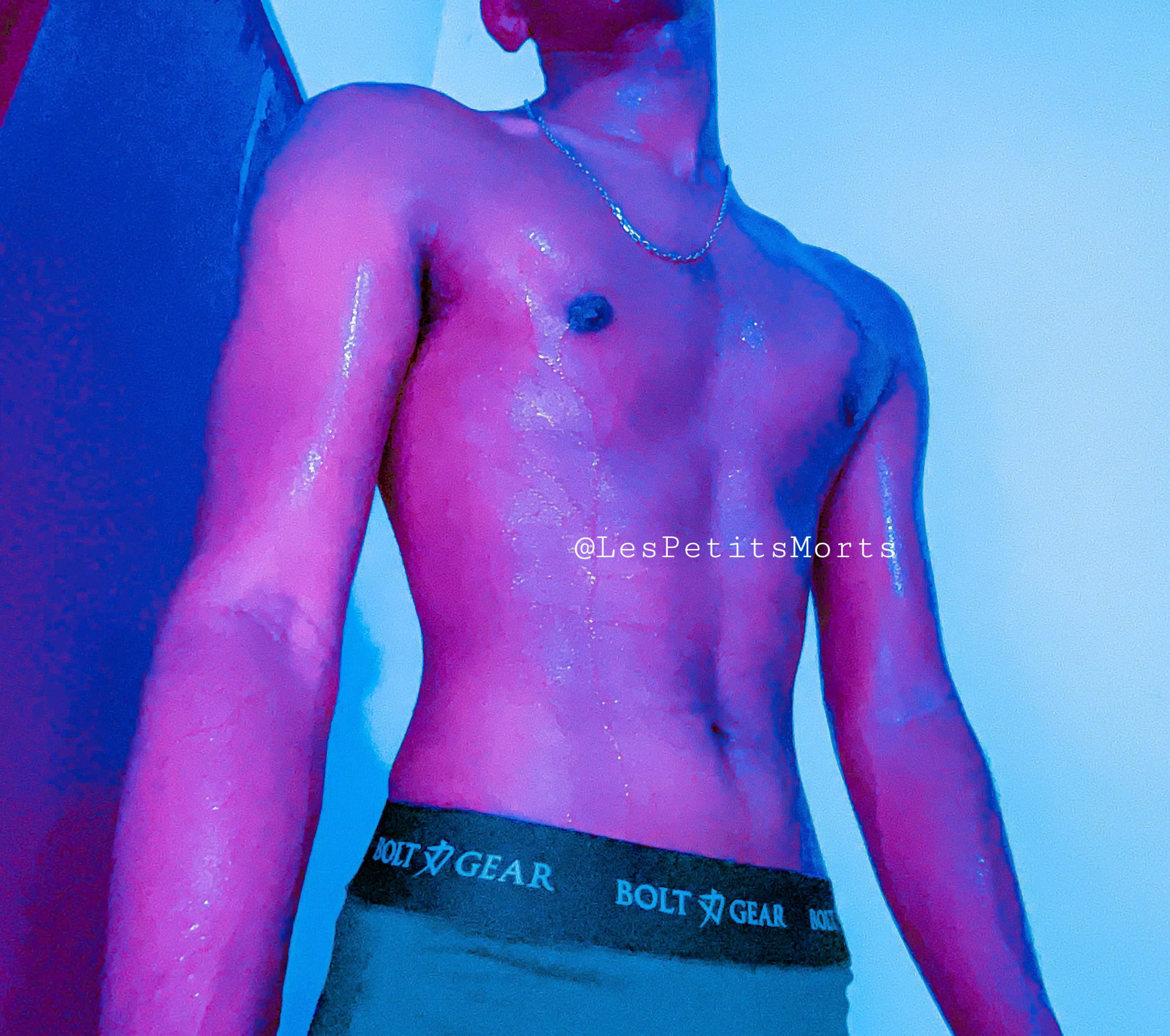 Do you like my new lights? (19M) posted by LesPetitsMorts_OF