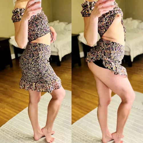 Do you like my new little spring outfit? by Spider-Slut