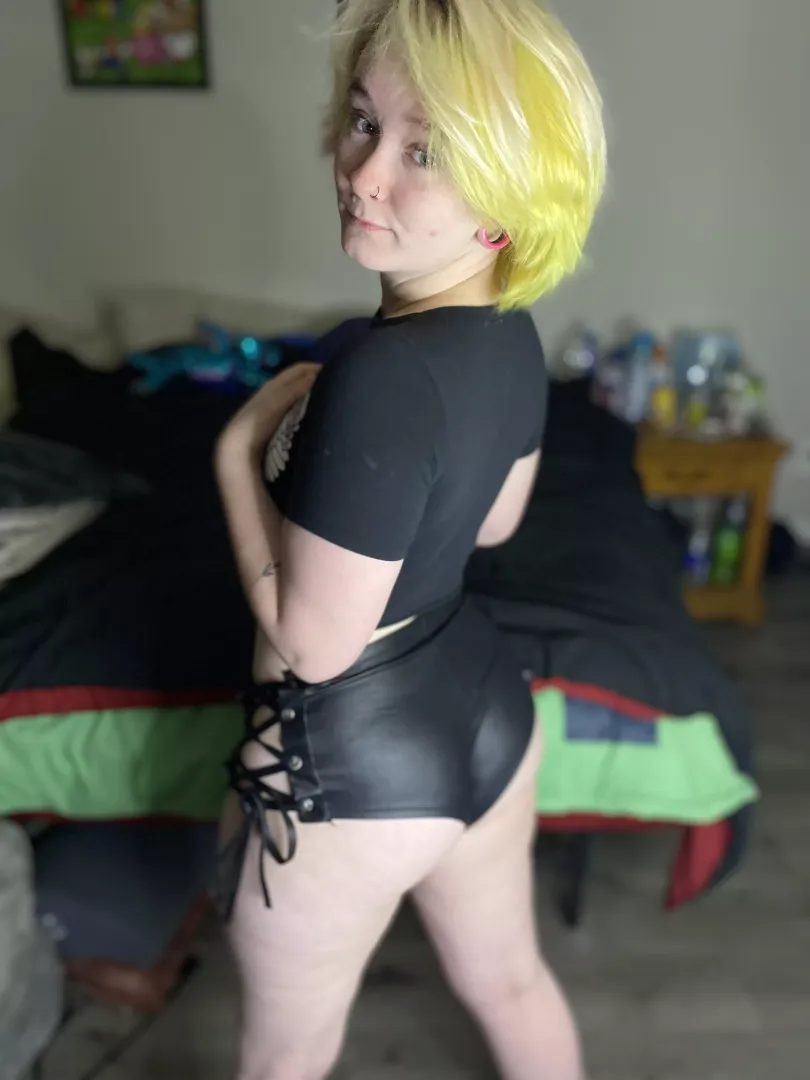 do you like my outfit ? 🖤 by SayBunnyCanFly