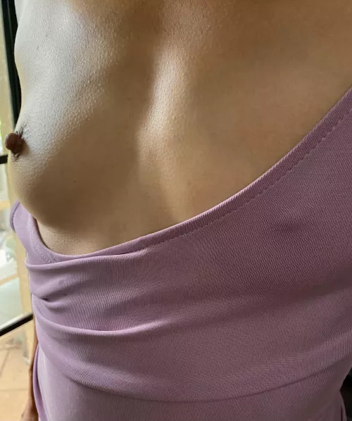 Do you like my pretty dress ? by Innocent_nikki_18