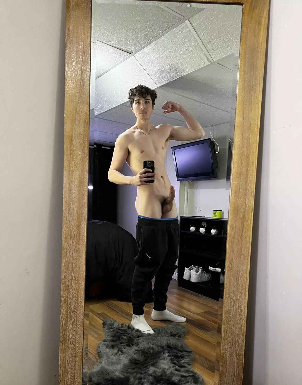 Do you like my pubes? posted by sadboycad