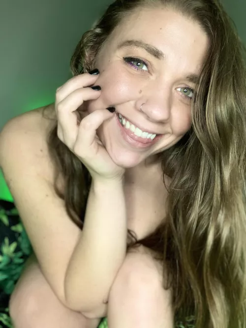 Do you like my smile? by DaisyDeNalgas