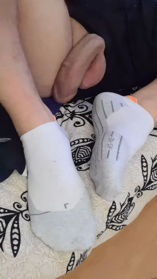 Do you like my socks? 😏 by orgg8