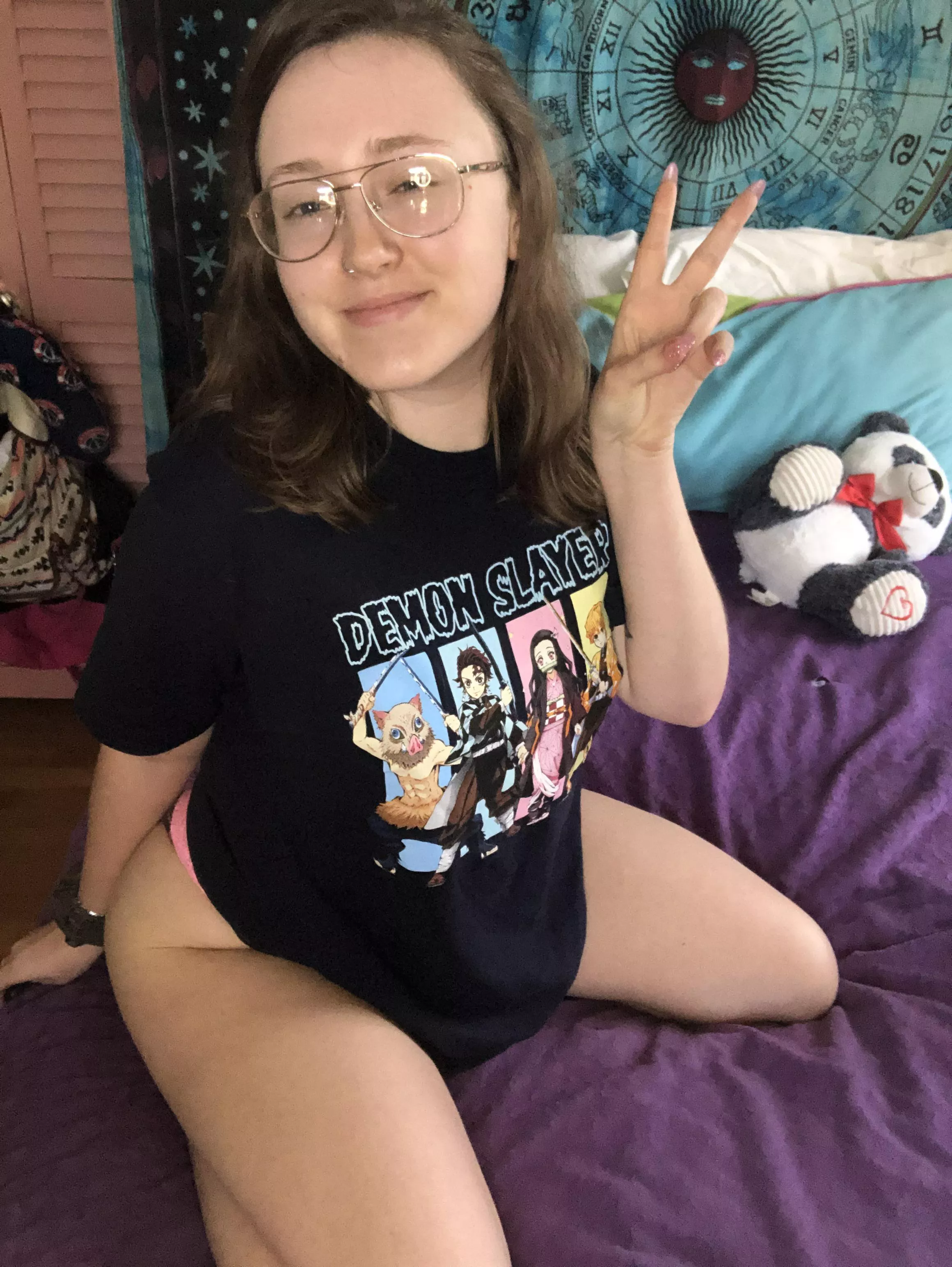 Do you like nerdy girls? More importantly, do you like Demon Slayer?? posted by _laurieee_