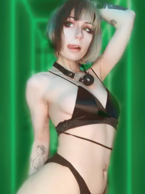 Do you like pale alt girls? by ThiccKittysw