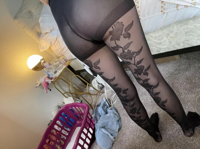 Do you like pantyhose with prints on them? by Itsmyamay