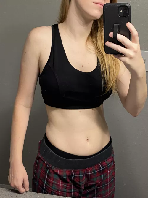 Do you like redheads? by spicyscarlette