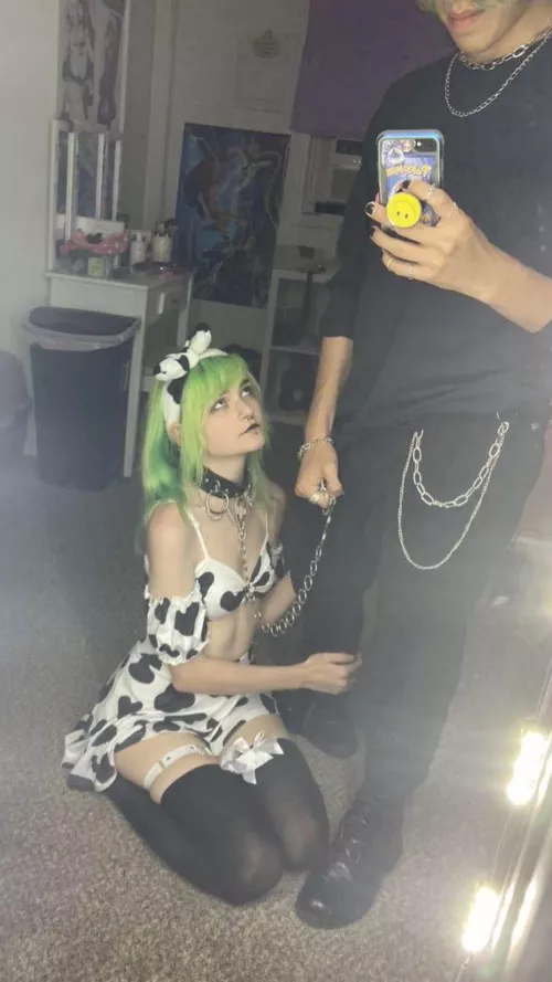 Do you like submissive emo girls? by Big-Detail9927