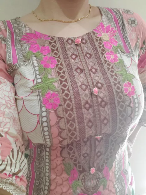 Do you like submissive Pakistani housewife’s by Mariamkhanxx