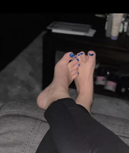 Do you like the color? by onekinkycouple99