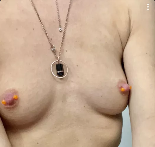 Do you like the orange bars? Or should I get hoops instead? by Woodstock1757