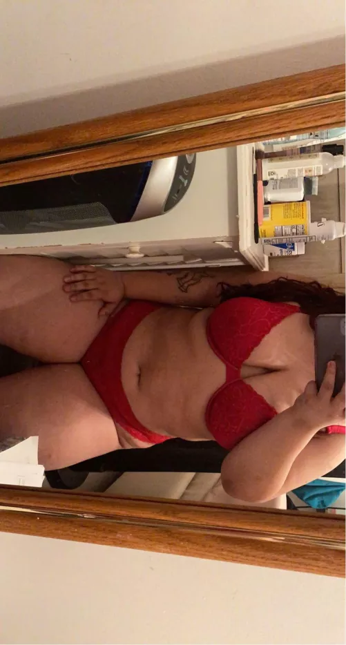 Do you like the red? by Britney11711