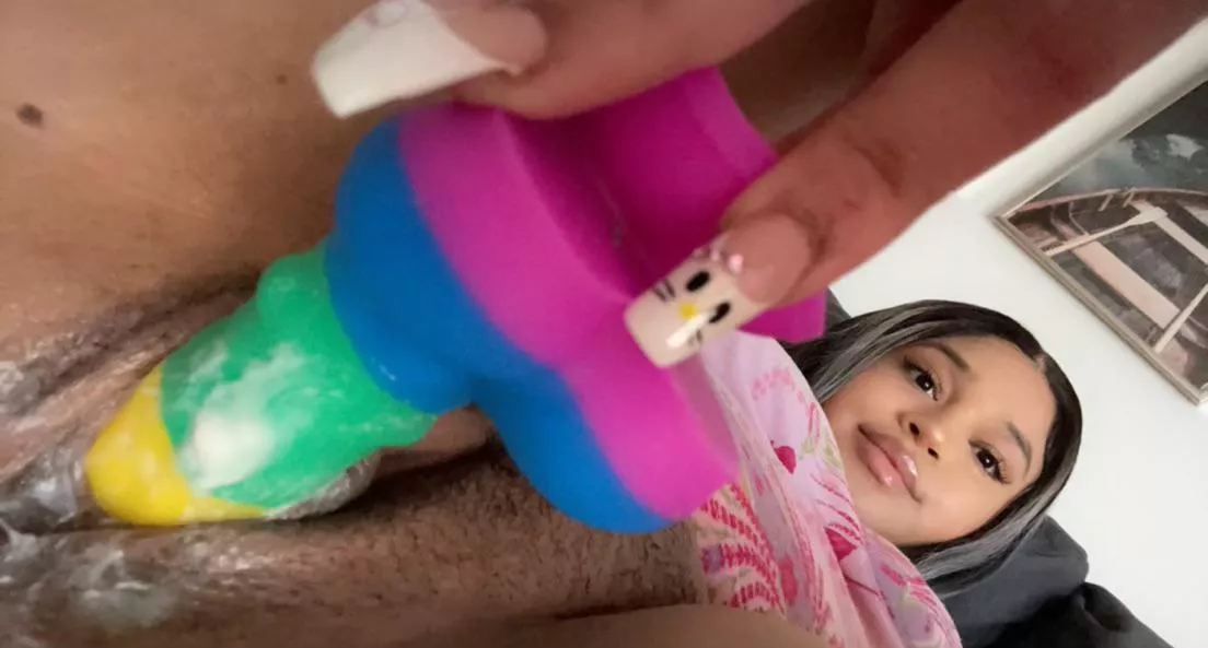 Do you like the view? posted by megamindschild