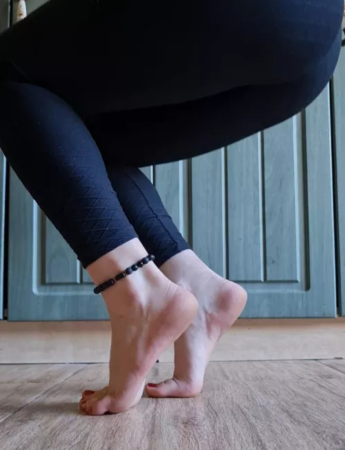 Do you like this pose? by No-Nefariousness8872