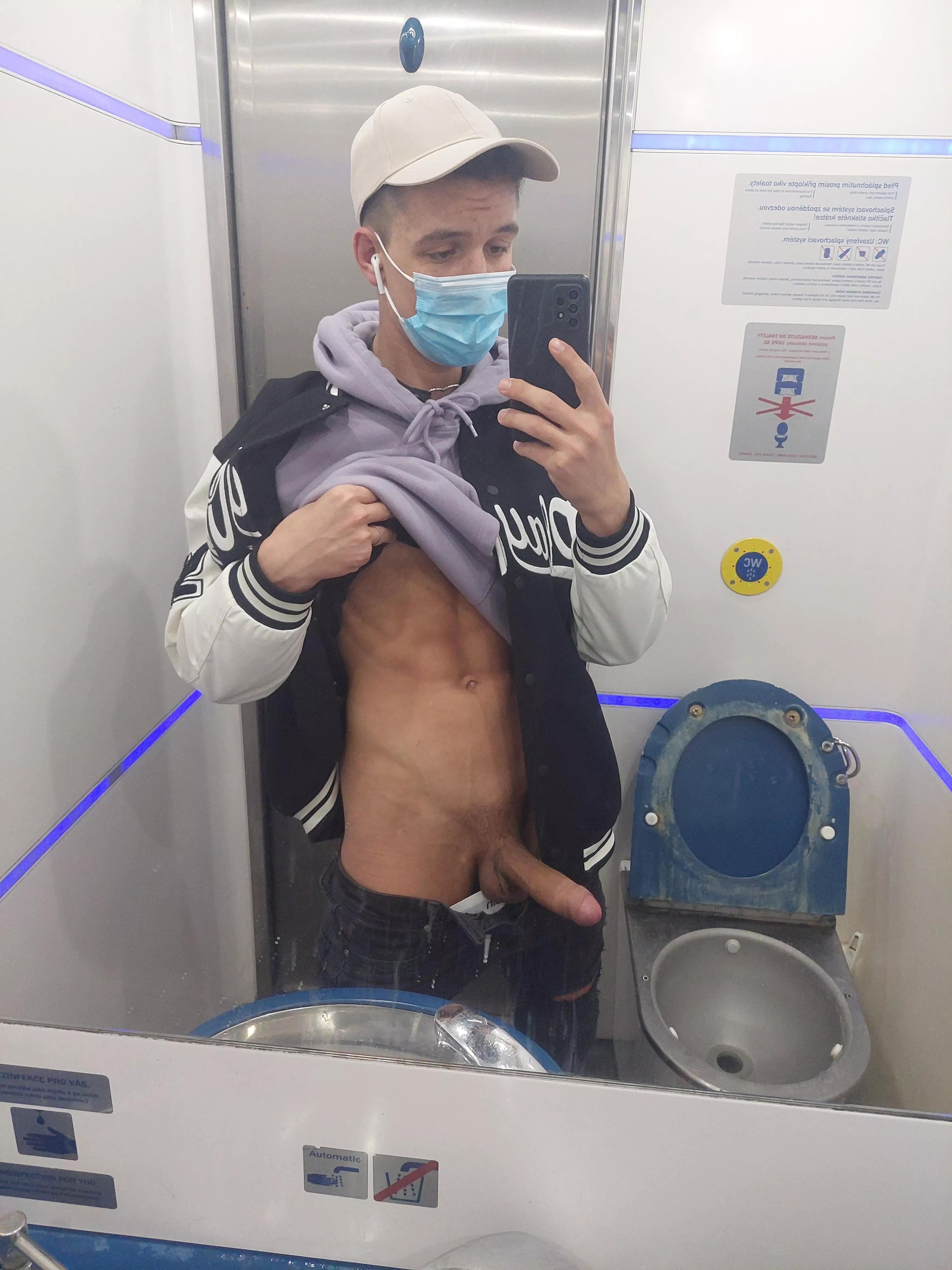 Do you like trains? 👅🍆 posted by akile0e