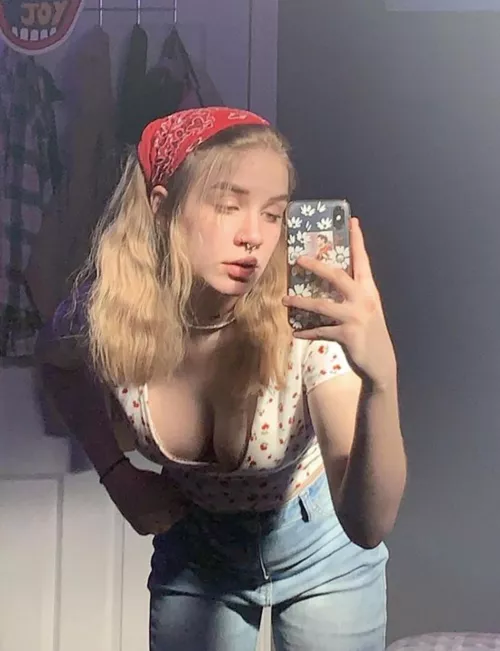 Do you like what you guys see by kryslash