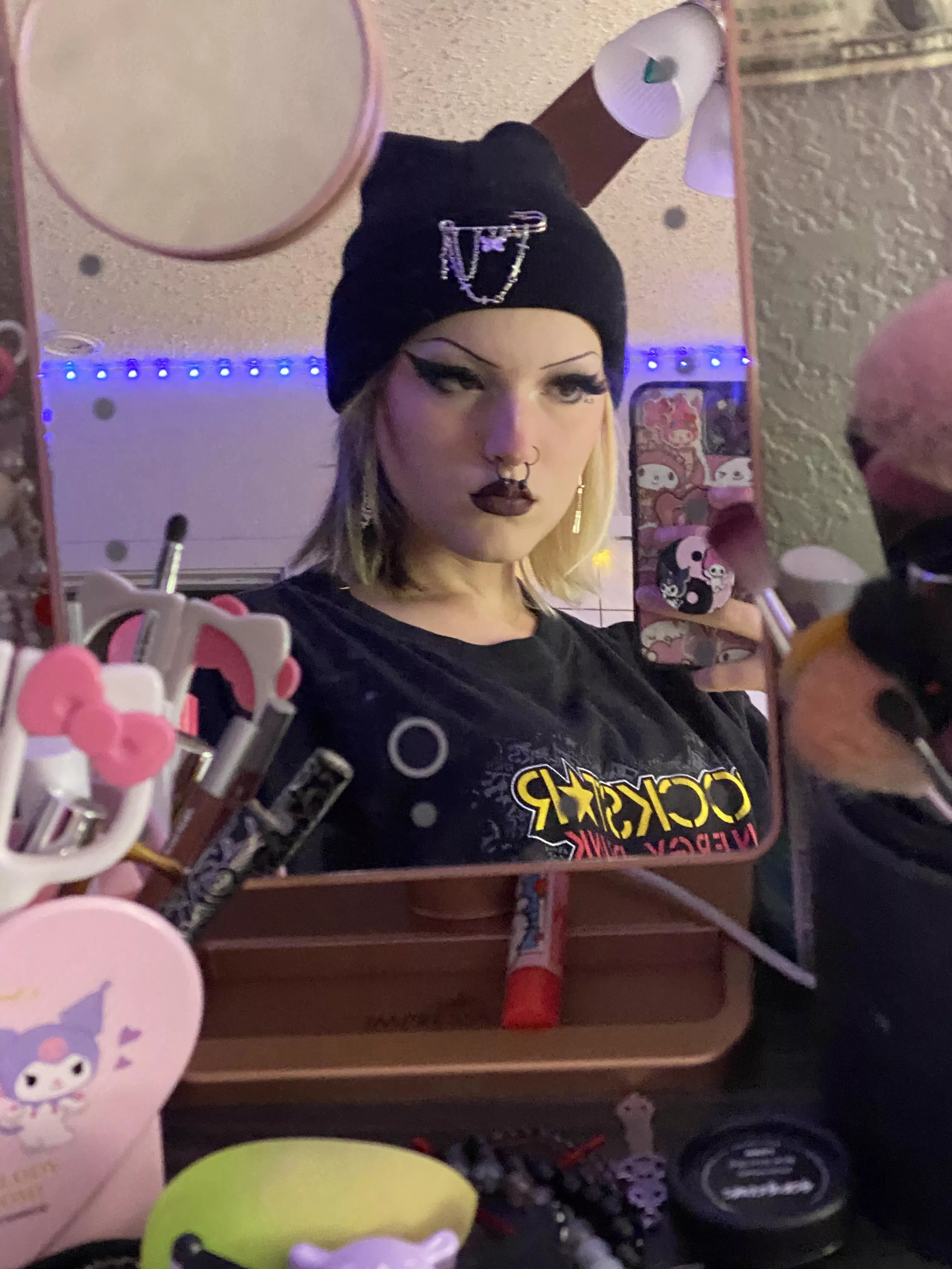 do you like your boys pretty? posted by br41nd34db4by