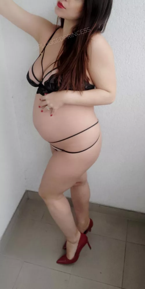 Do you mind being my neighbour if I go out on the balcony like this, regularly? by pluggedprincess_69