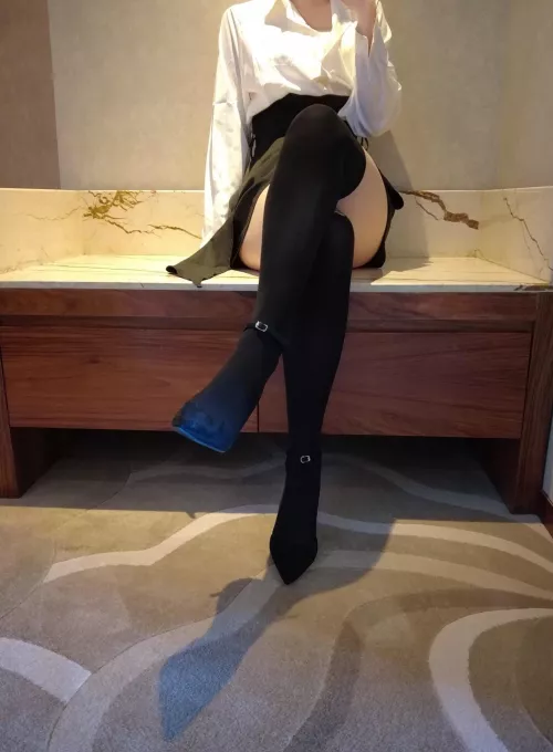 Do you mind having a college roommate like me? by Clear-Ad-8176