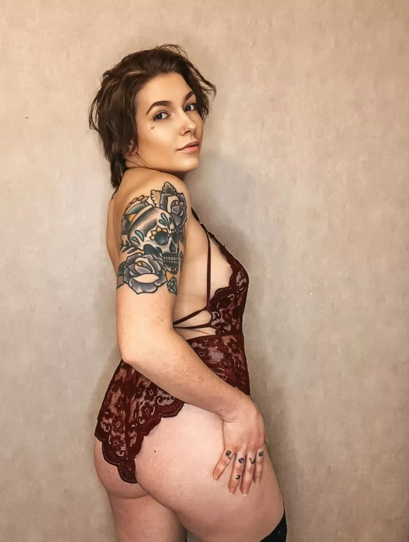 Do you prefer ass, boobs or something else?😏 by NastyNita
