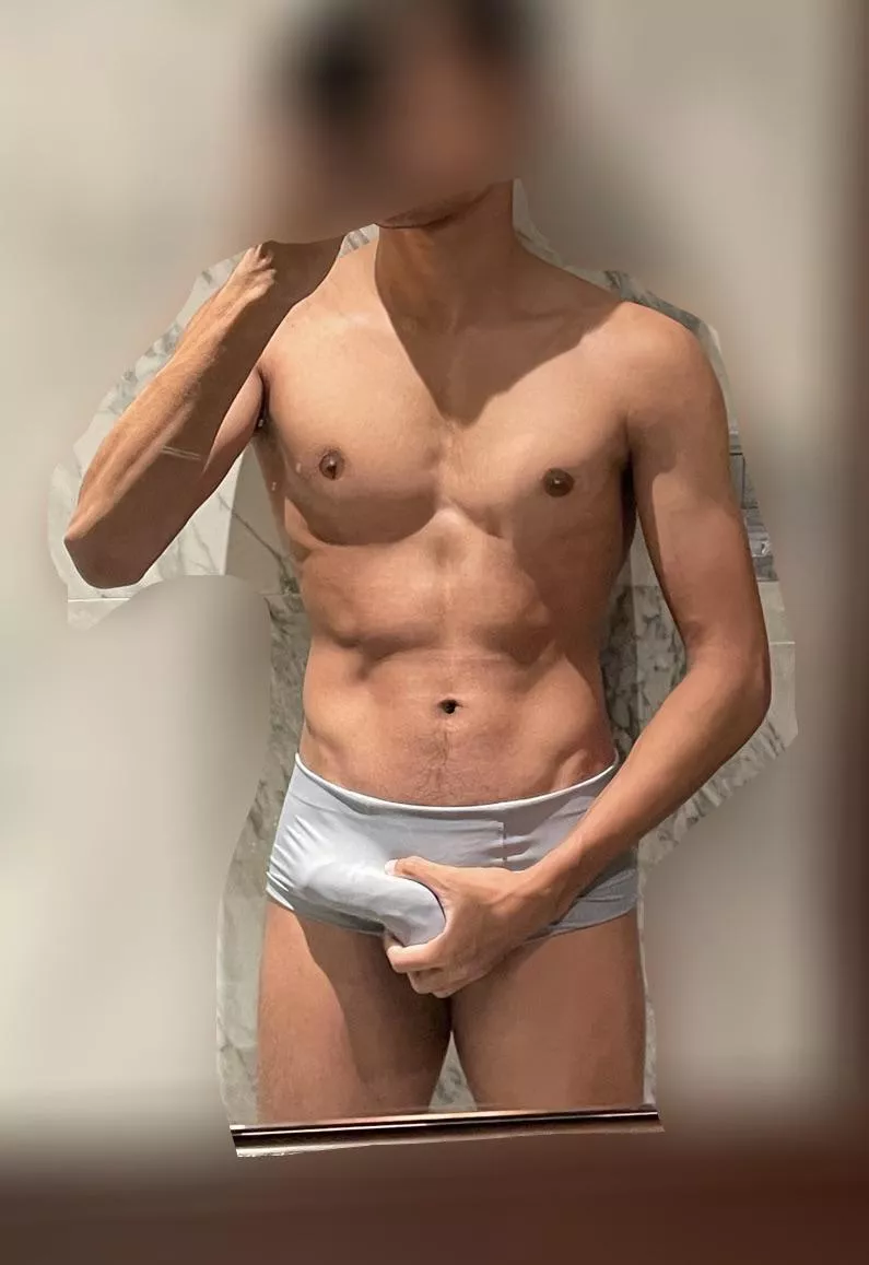 Do you see the cock veins from the outline? posted by snoopalert