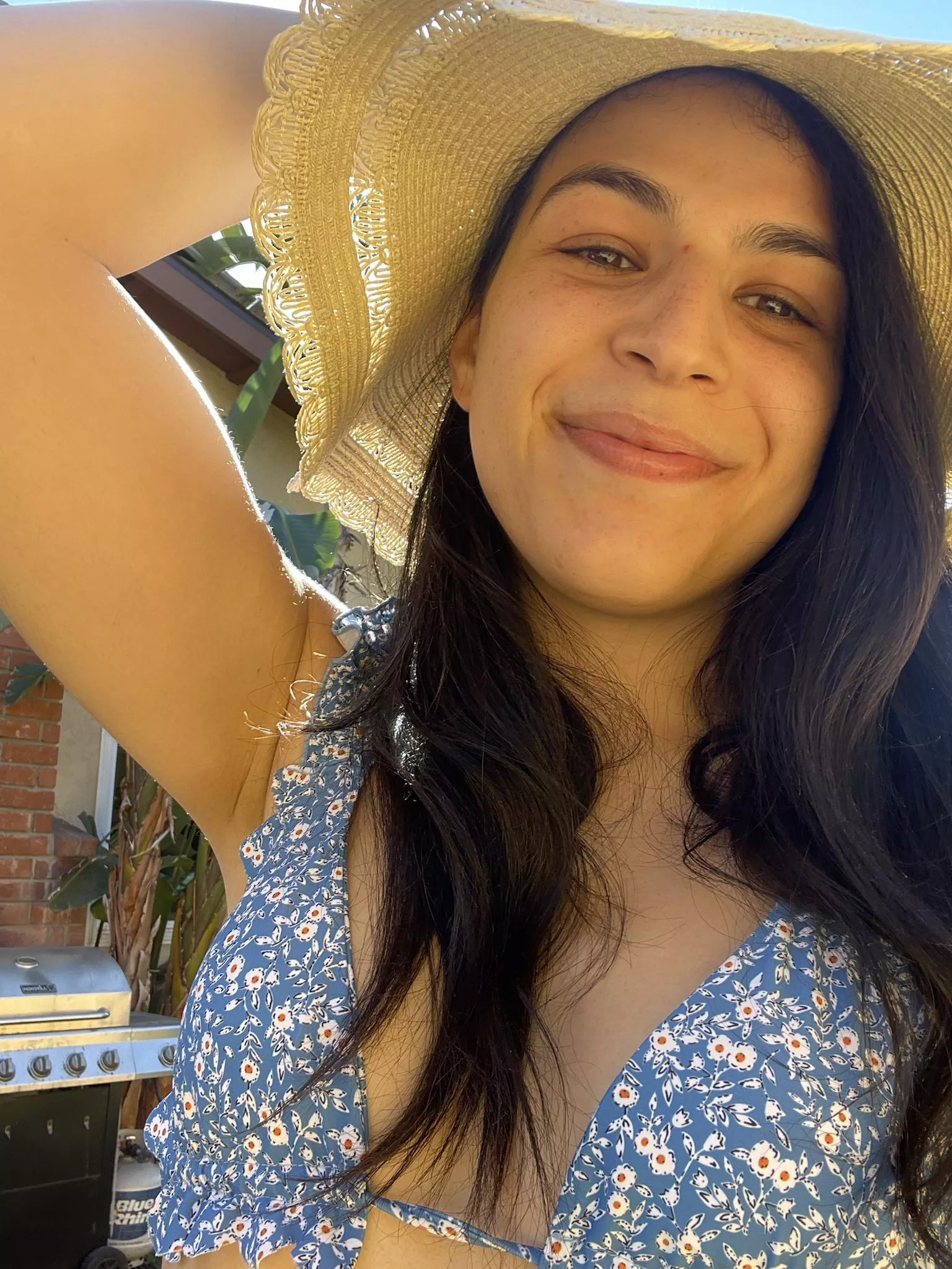 Do you still like me even tho I don't wear any makeup? posted by maya_hxo