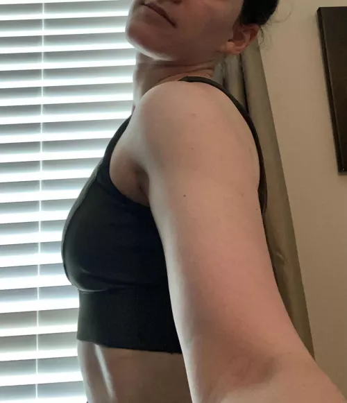 Do you take your coffee with a side of abs? 😎 by collaredmilf