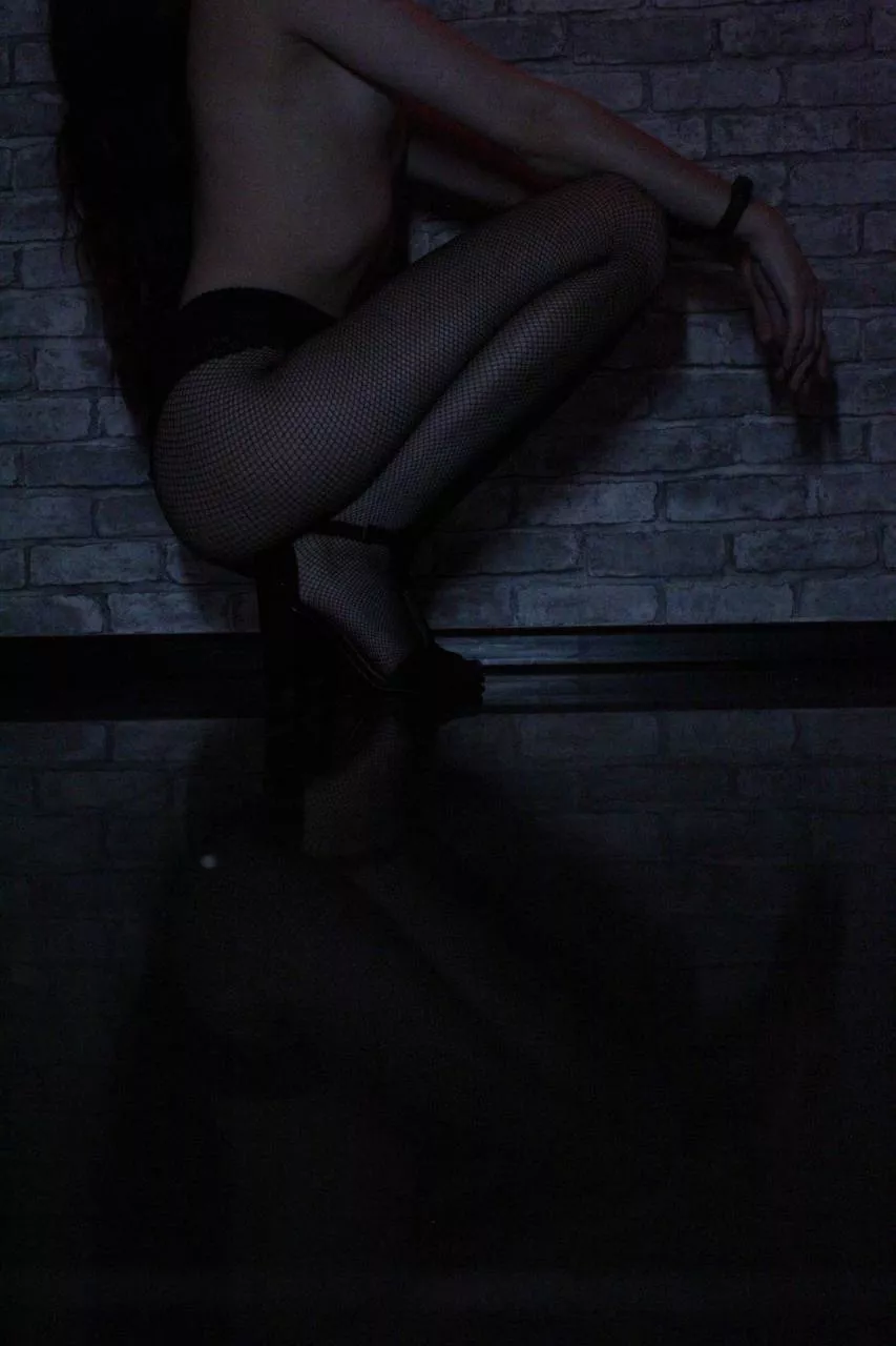 🤔😈 Do you think I can suck in this position? posted by LateCut1568