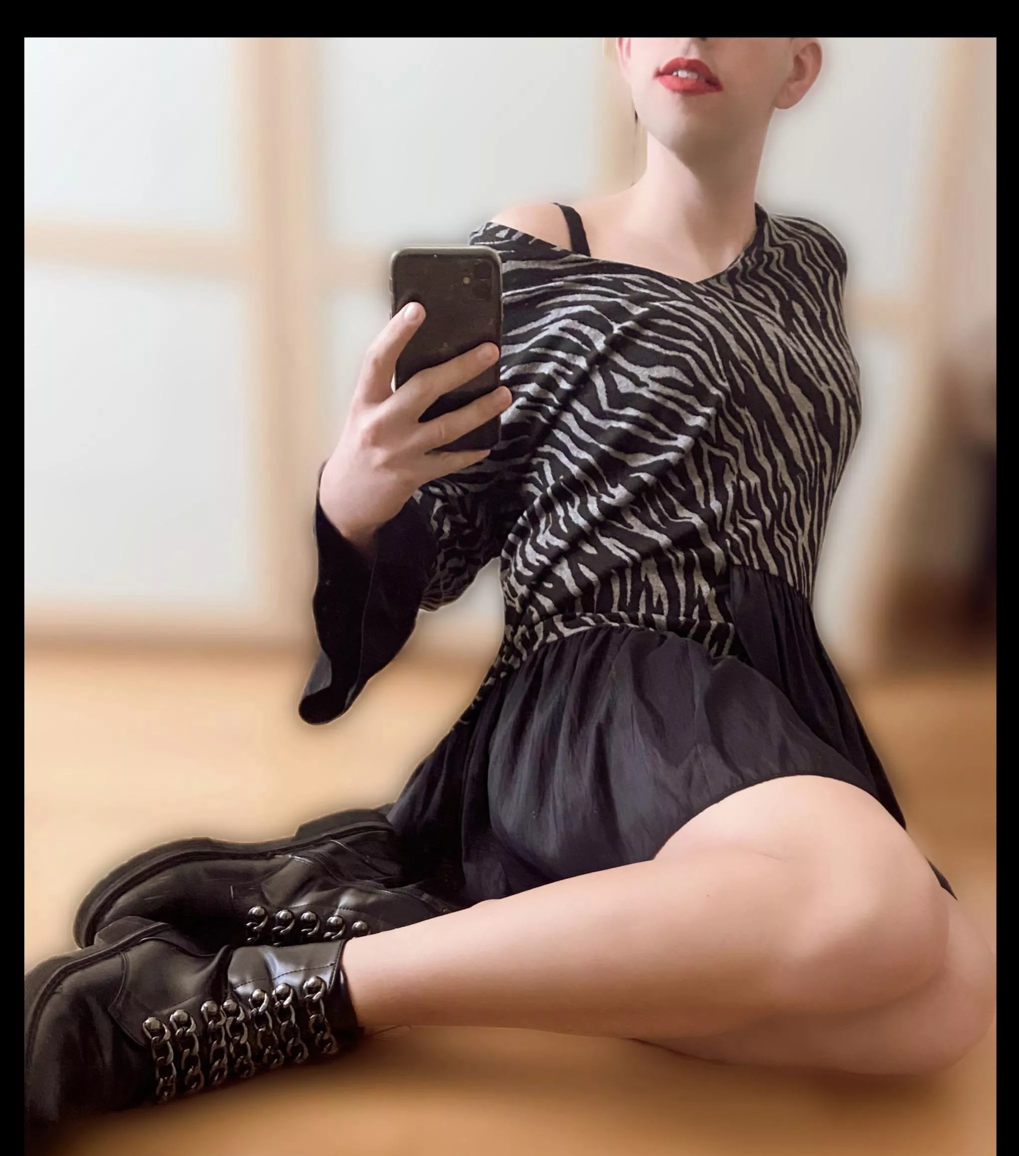 Do you think I look girly? posted by nicky193