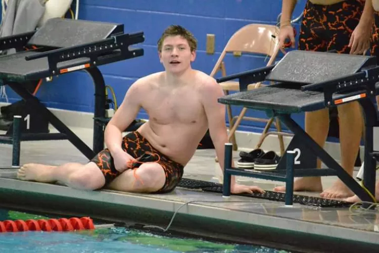 Do you think I look good in this picture? (I'm 19) by Eugene_Sun