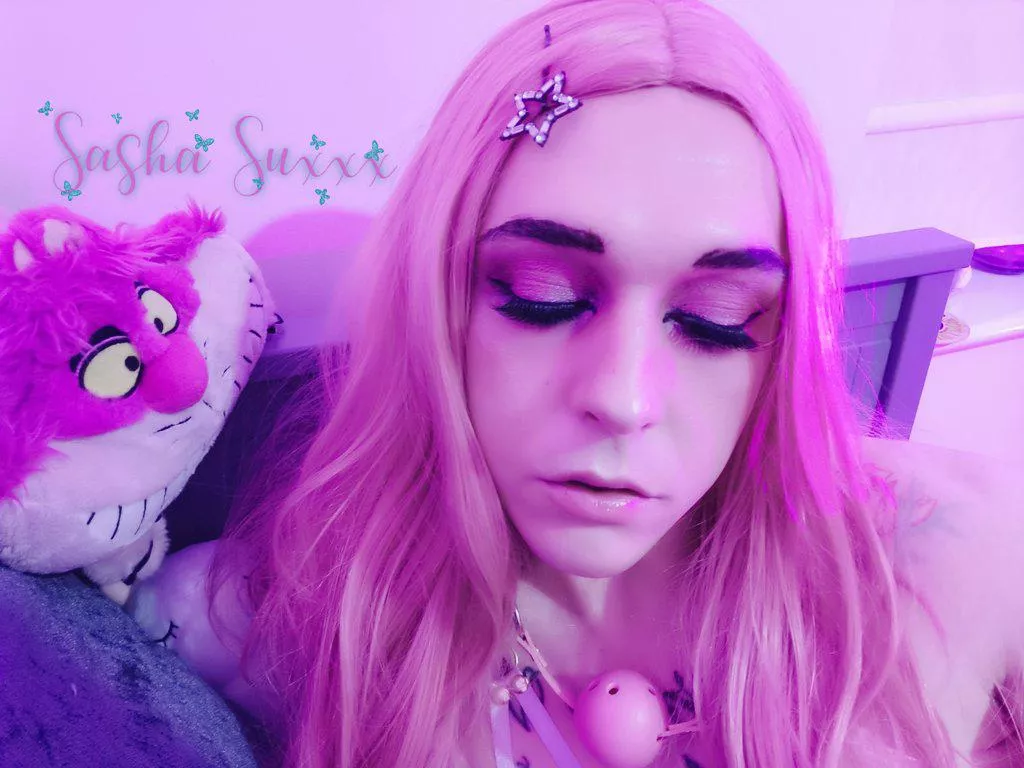 Do you think I'm cute? 🥺 posted by SashaSuxxx