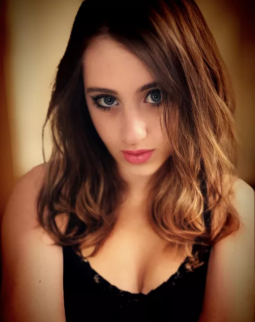 Do you think I’m cute? by chasis88