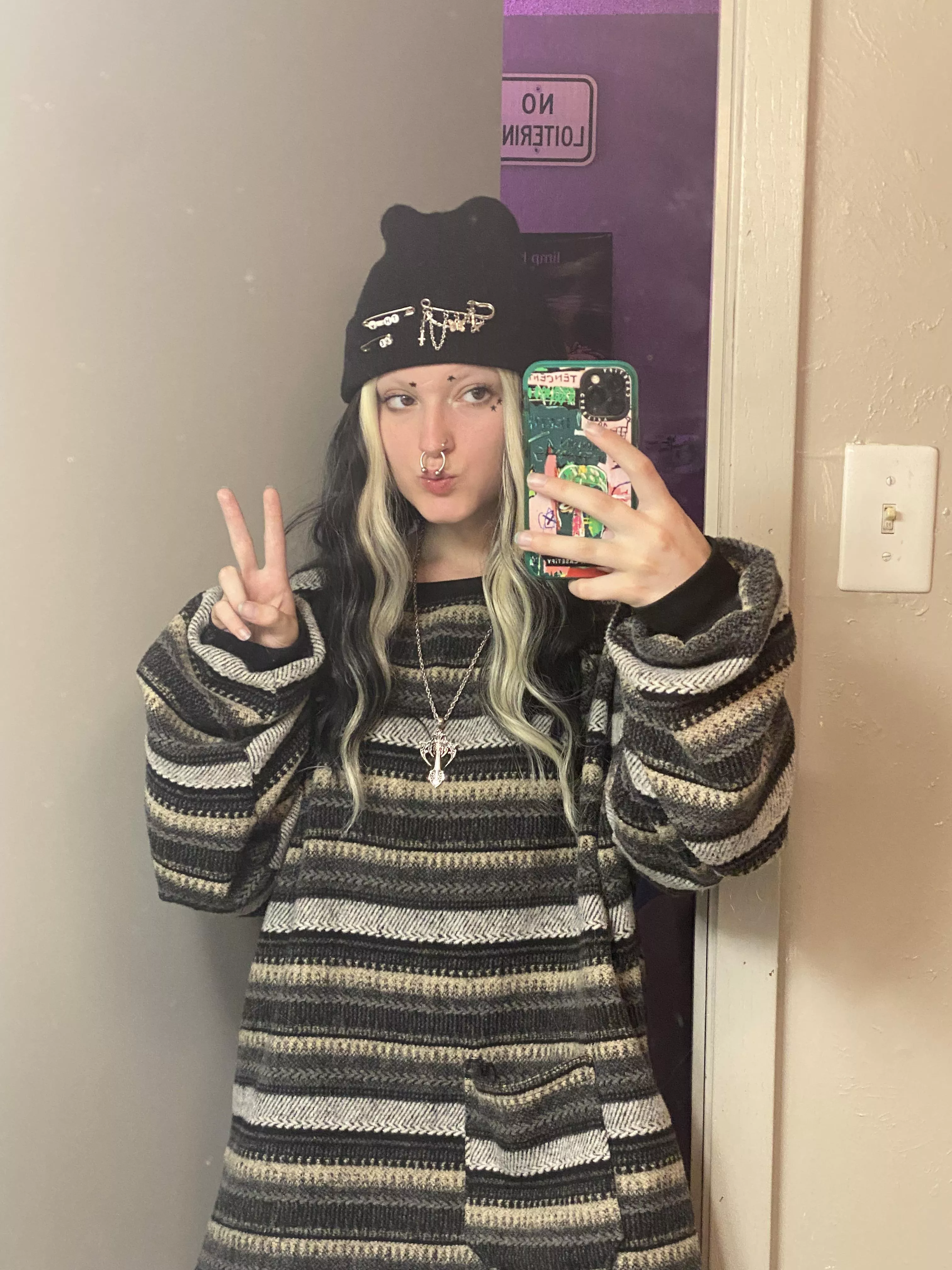 do you think i’m cute? posted by br41nd34db4by