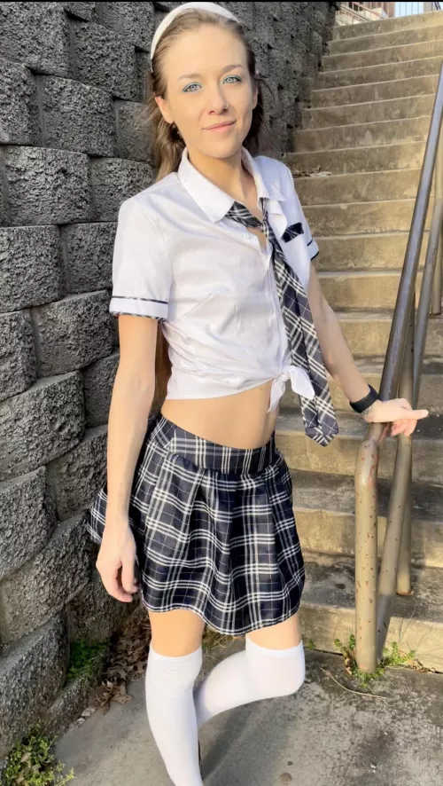 Do you think I’m naughty or nice?? 😬😊🤷‍♀️💋💋 by Fearless-Event6395