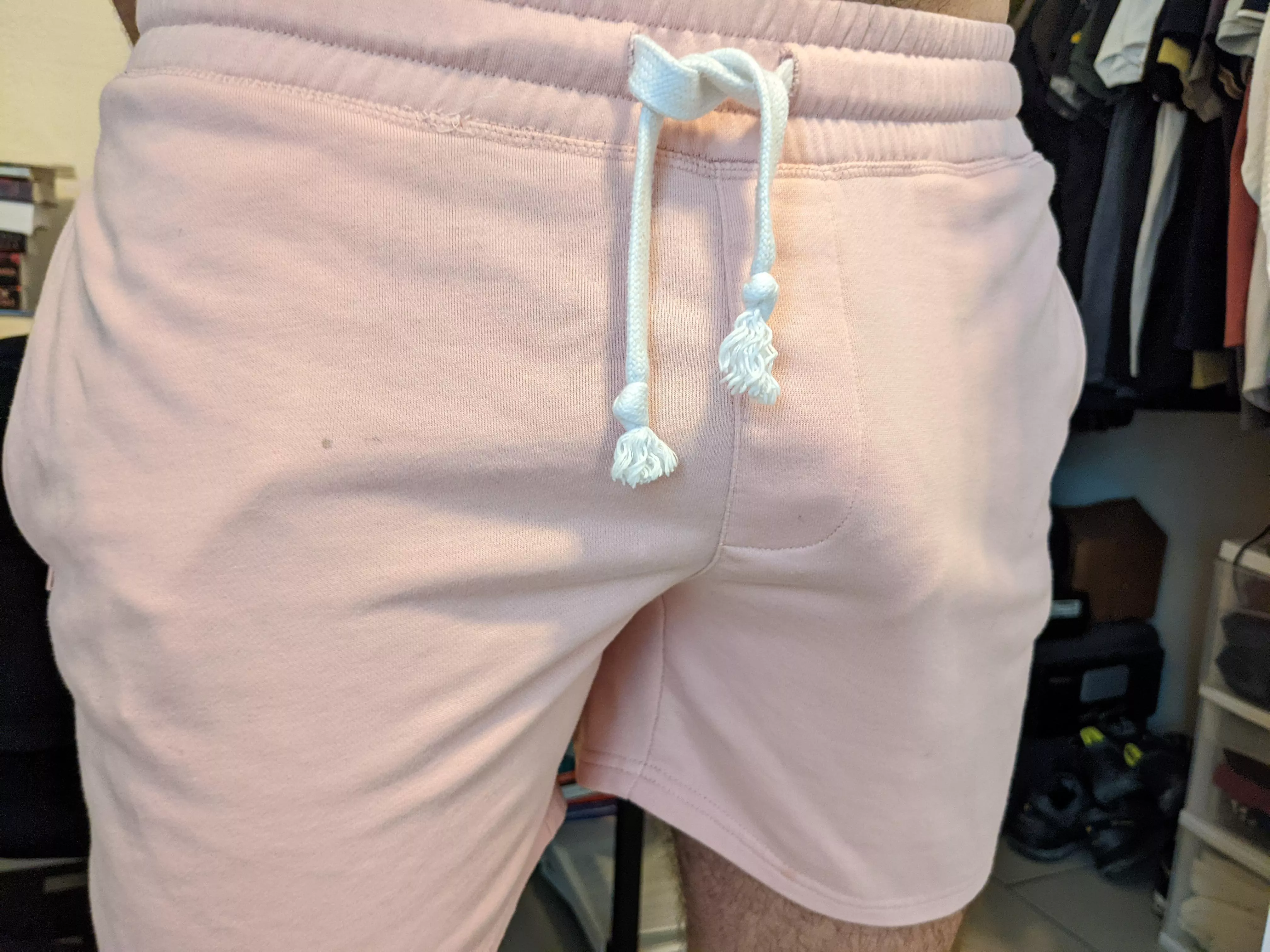 Do you think my friend will notice if I meet him like this? posted by throwawayamp10