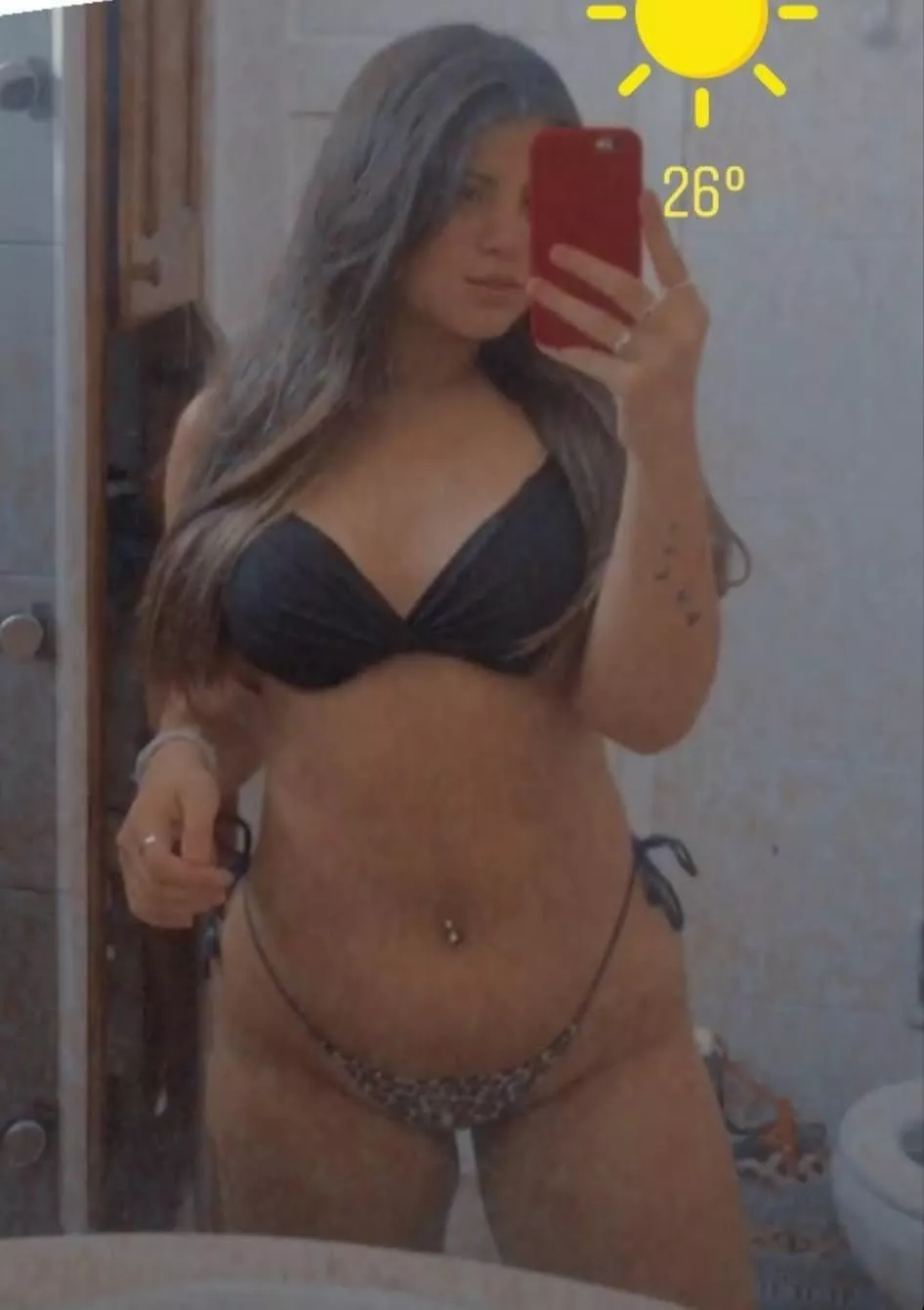 Do you think than this thicc latina girl deserve a good cock? my Kik is Meroz27 posted by littlelatinboy