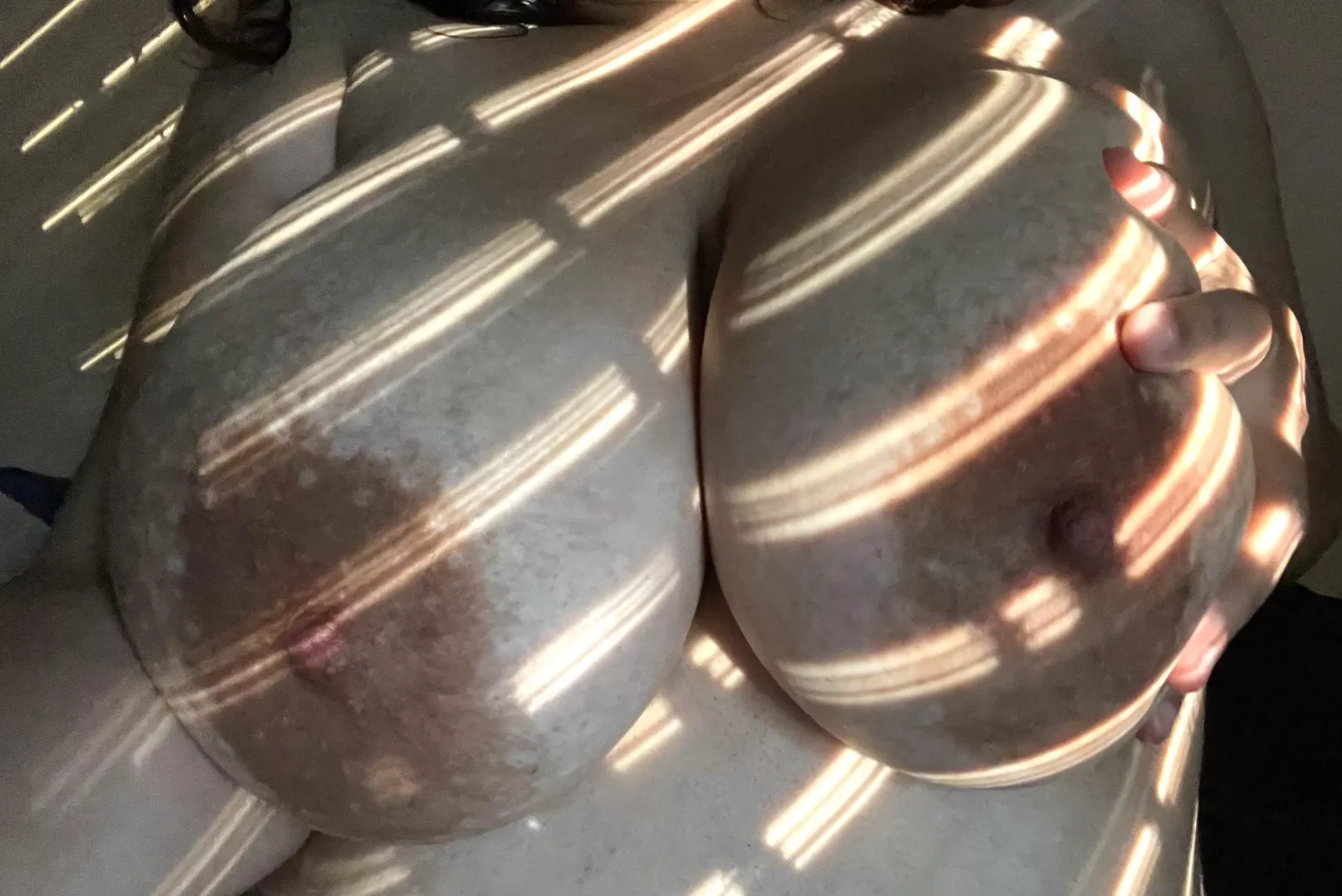 do you think the light makes them look pretty? 🥺 (f20) by sams-skirts